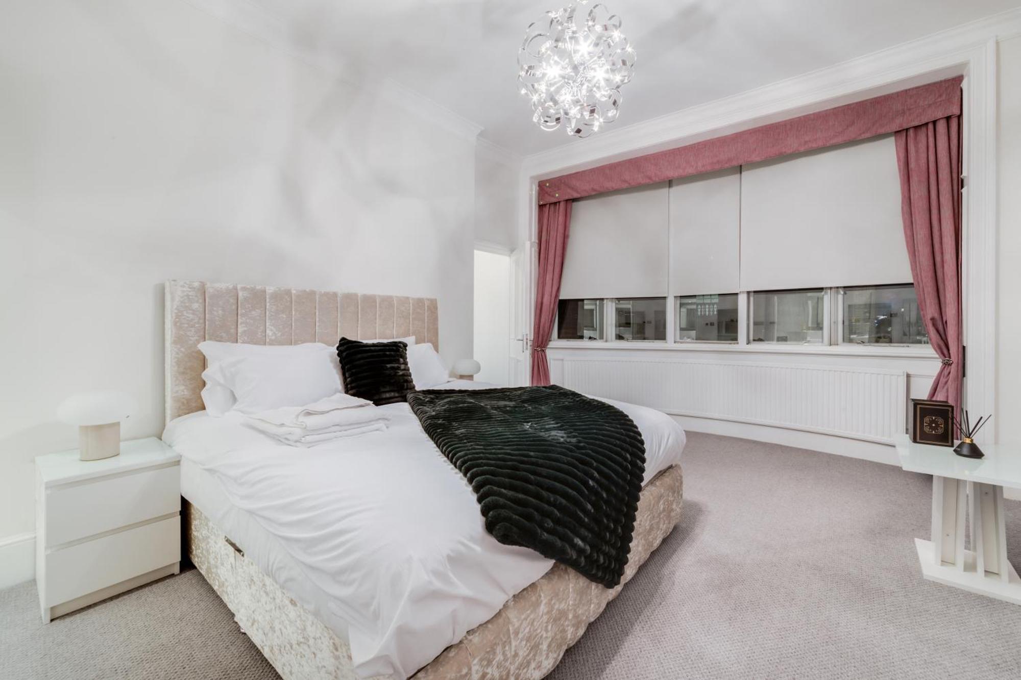 Luxury London 3 Bedroom Duplex With Pool Table - 4Hs Bagian luar foto
