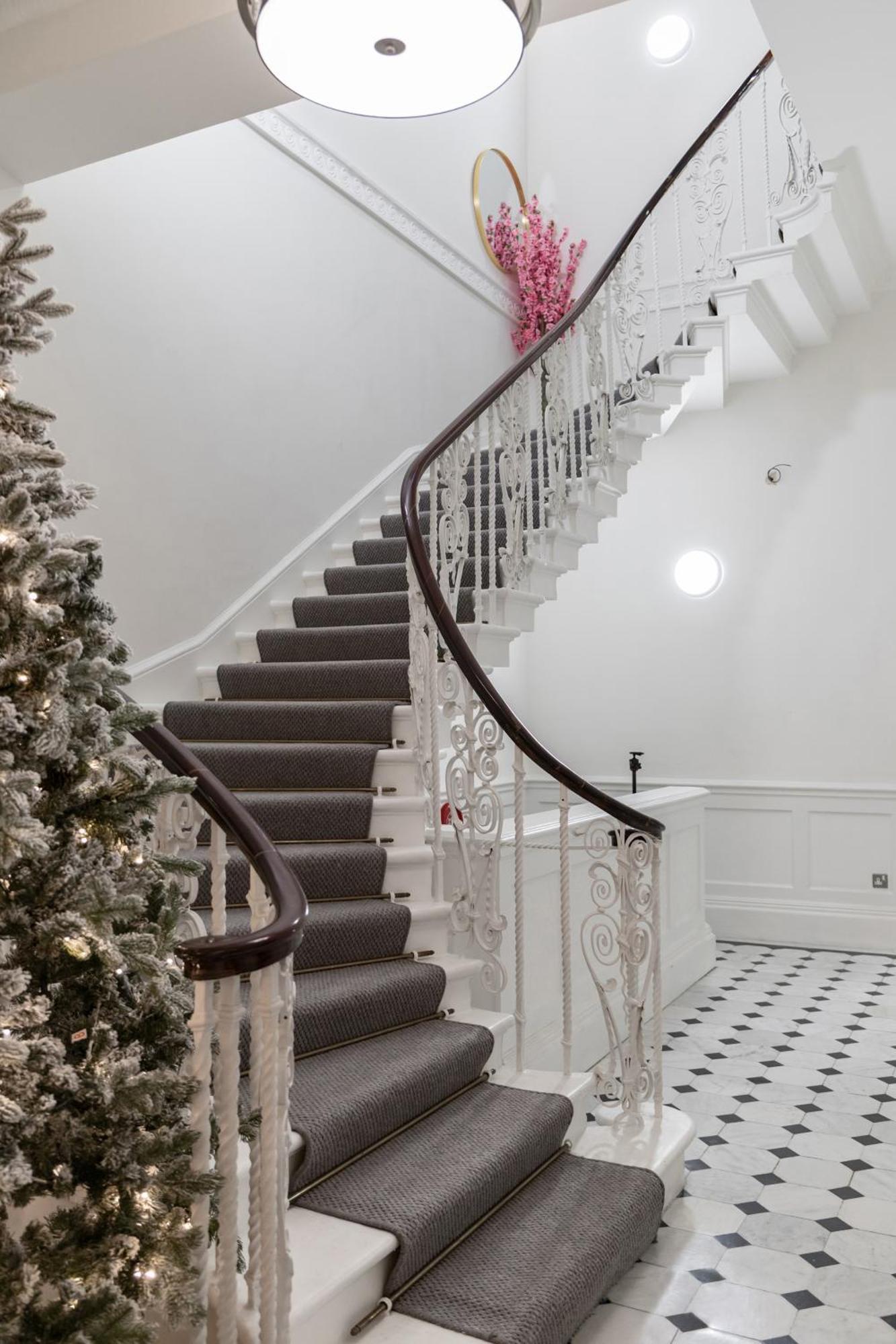 Luxury London 3 Bedroom Duplex With Pool Table - 4Hs Bagian luar foto